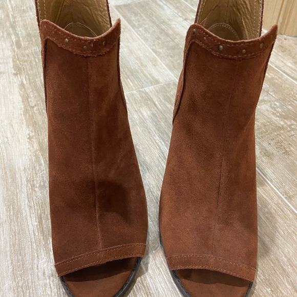 Lucky Brand (never worn) brown suede open toe bootie size 8 - Picture 4 of 13